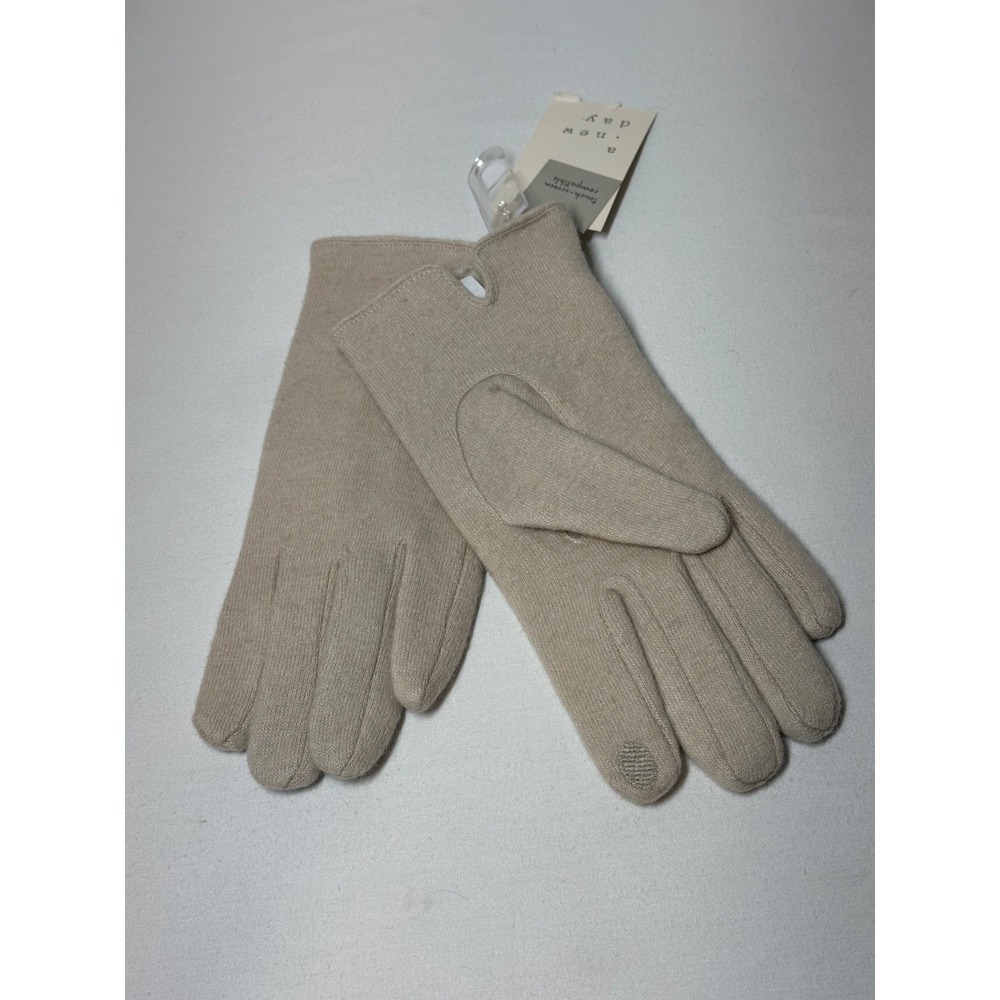 A New Day Womens Wool Blend Touchscreen Compatible Knit Gloves Oatmeal OS NWT